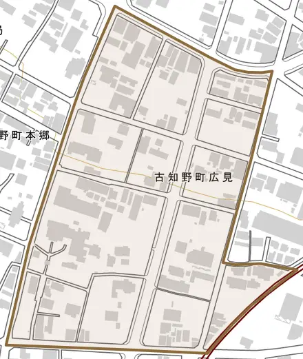 古知野町広見とその周辺の地図。町の範囲を重ねている