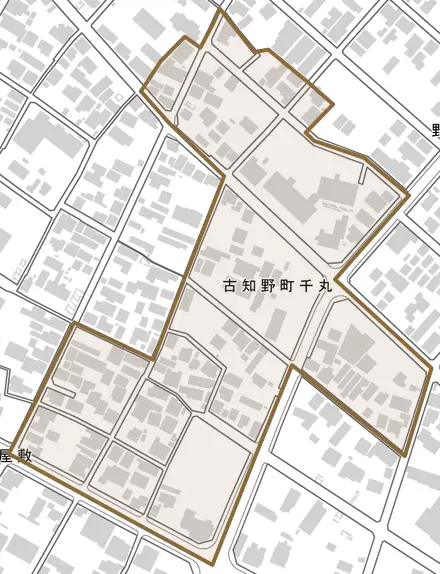 古知野町千丸とその周辺の地図。町の範囲を重ねている