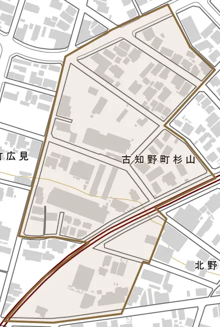 古知野町杉山とその周辺の地図。町の範囲を重ねている