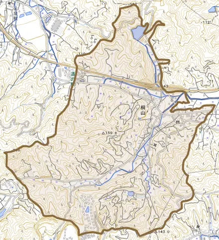 大字桐山とその周辺の地図。町の範囲を重ねている