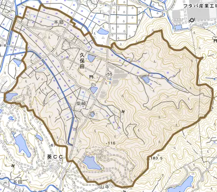 大字久保田とその周辺の地図。町の範囲を重ねている