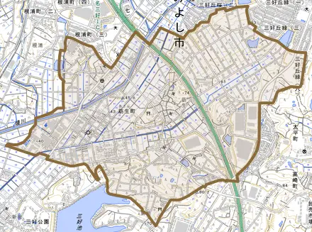 莇生町とその周辺の地図。町の範囲を重ねている