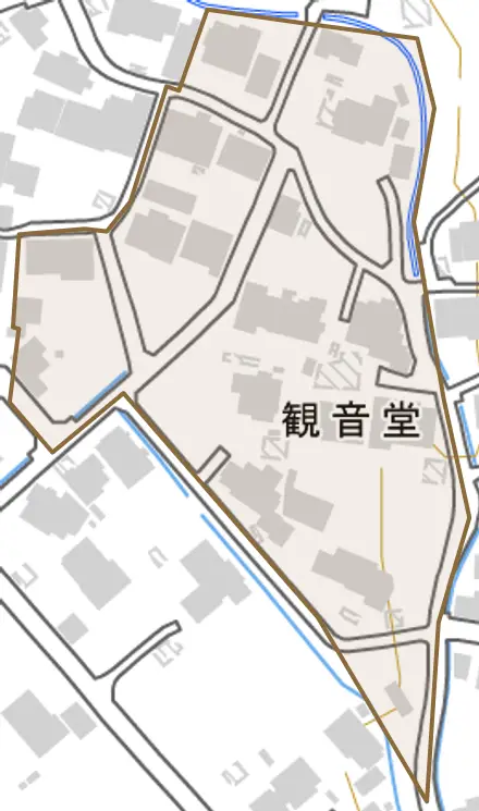 観音堂とその周辺の地図。町の範囲を重ねている