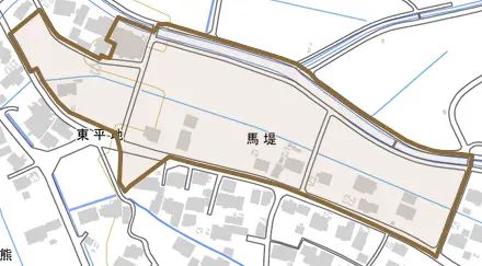馬堤とその周辺の地図。町の範囲を重ねている