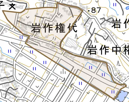 岩作権代とその周辺の地図。町の範囲を重ねている