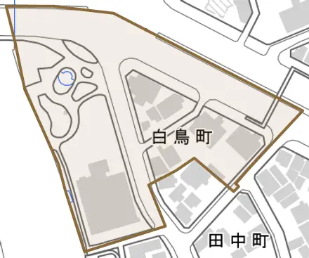 白鳥町とその周辺の地図。町の範囲を重ねている