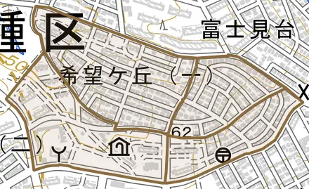 希望ケ丘とその周辺の地図。町の範囲を重ねている