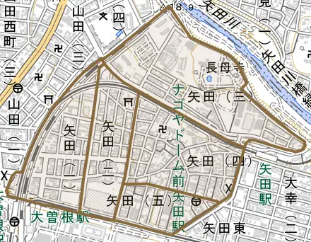 矢田とその周辺の地図。町の範囲を重ねている