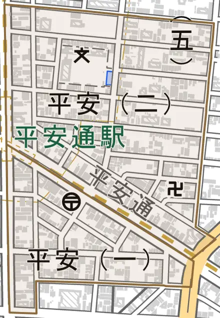 平安とその周辺の地図。町の範囲を重ねている