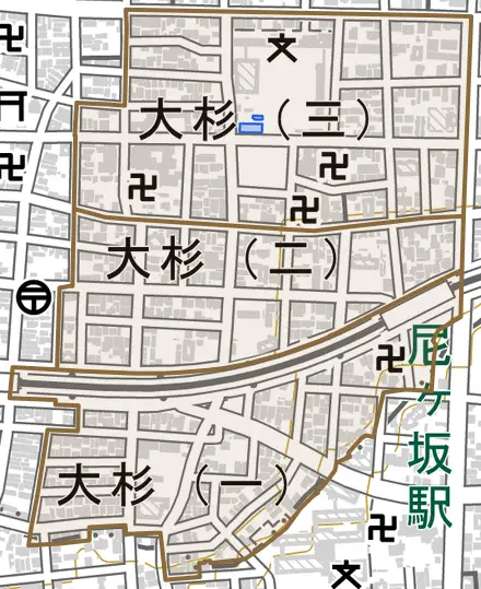 大杉とその周辺の地図。町の範囲を重ねている