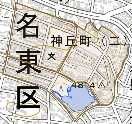 神丘町とその周辺の地図。町の範囲を重ねている