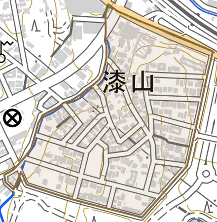 漆山とその周辺の地図。町の範囲を重ねている