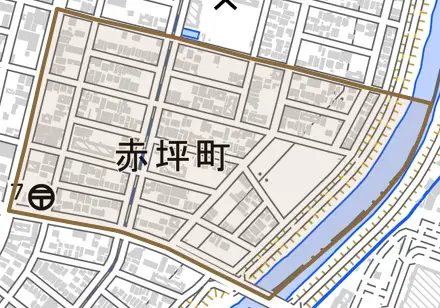 赤坪町とその周辺の地図。町の範囲を重ねている