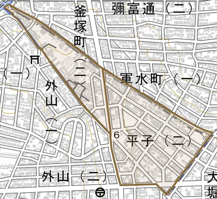 平子とその周辺の地図。町の範囲を重ねている