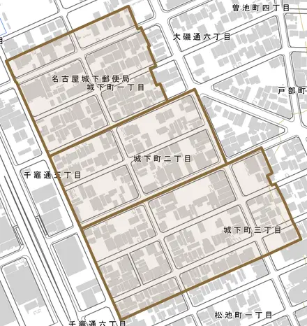 城下町とその周辺の地図。町の範囲を重ねている