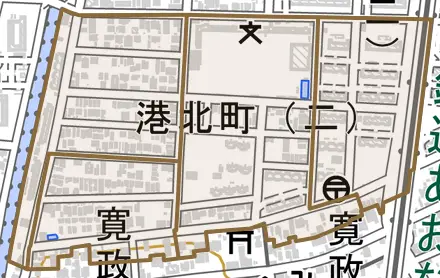港北町とその周辺の地図。町の範囲を重ねている
