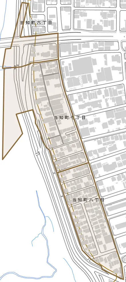 当知町とその周辺の地図。町の範囲を重ねている