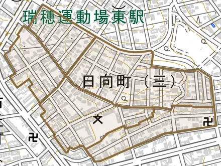 日向町とその周辺の地図。町の範囲を重ねている