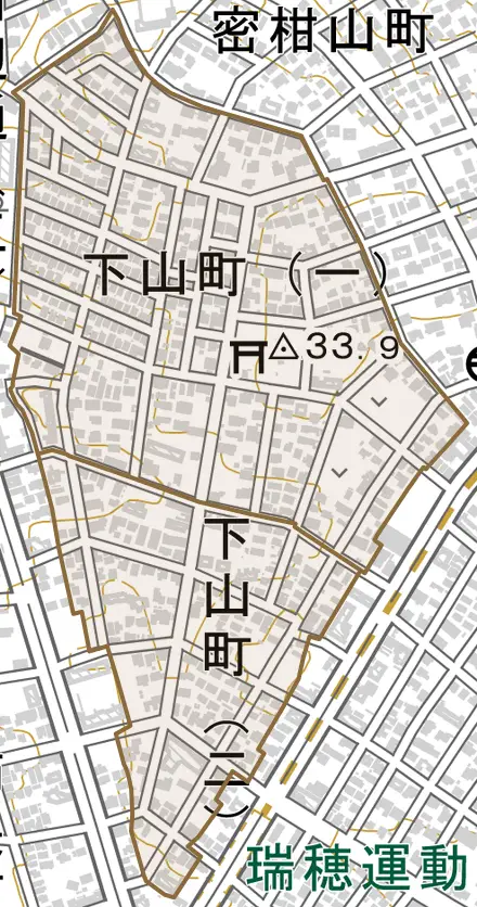 下山町とその周辺の地図。町の範囲を重ねている