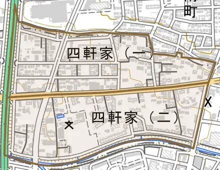 四軒家とその周辺の地図。町の範囲を重ねている