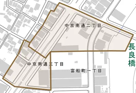 中京南通とその周辺の地図。町の範囲を重ねている