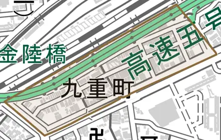 九重町とその周辺の地図。町の範囲を重ねている