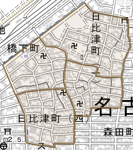 日比津町とその周辺の地図。町の範囲を重ねている