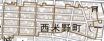 西米野町とその周辺の地図。町の範囲を重ねている
