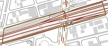 八田町とその周辺の地図。町の範囲を重ねている