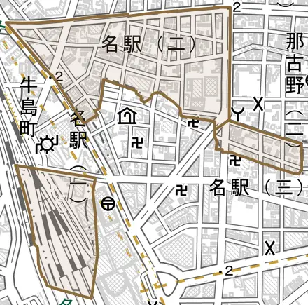 名駅とその周辺の地図。町の範囲を重ねている