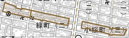 小桜町とその周辺の地図。町の範囲を重ねている