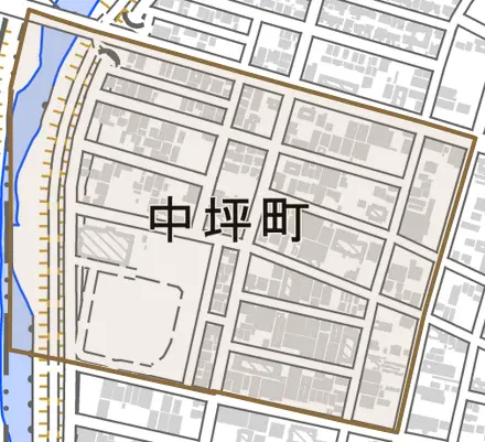 中坪町とその周辺の地図。町の範囲を重ねている