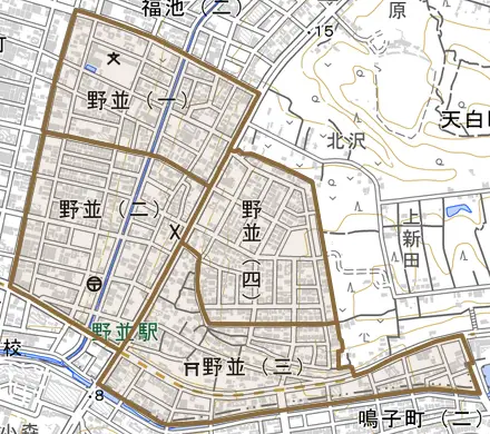 野並とその周辺の地図。町の範囲を重ねている