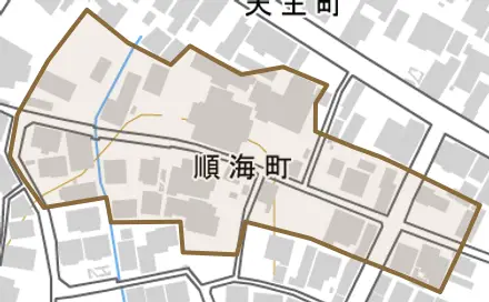 順海町とその周辺の地図。町の範囲を重ねている