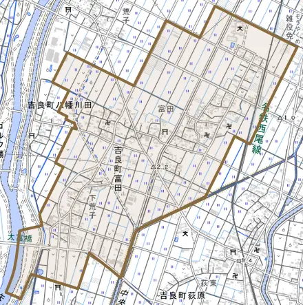 吉良町富田とその周辺の地図。町の範囲を重ねている