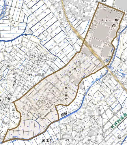 南中根町とその周辺の地図。町の範囲を重ねている