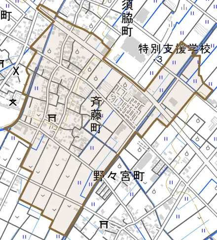 斉藤町とその周辺の地図。町の範囲を重ねている