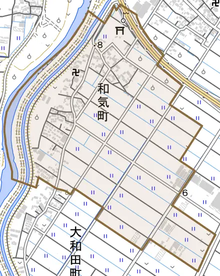 和気町とその周辺の地図。町の範囲を重ねている