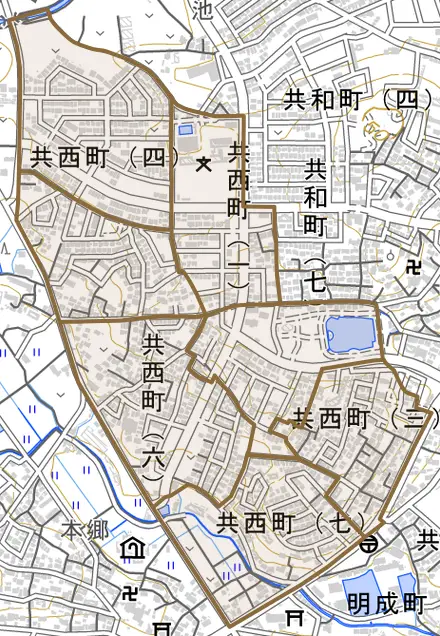 共西町とその周辺の地図。町の範囲を重ねている