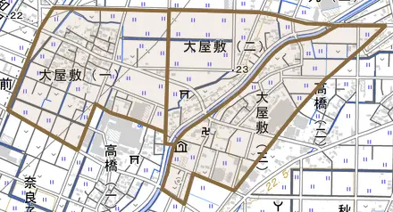 大屋敷とその周辺の地図。町の範囲を重ねている