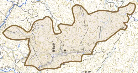 新居町とその周辺の地図。町の範囲を重ねている
