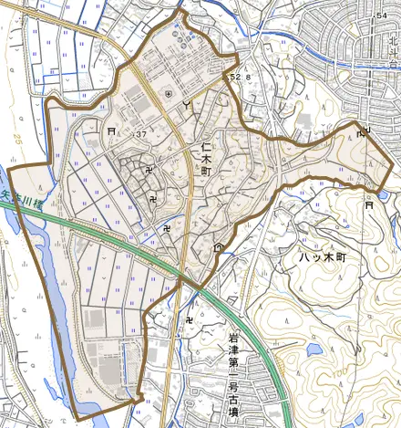 仁木町とその周辺の地図。町の範囲を重ねている