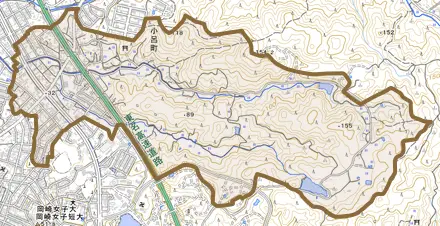 小呂町とその周辺の地図。町の範囲を重ねている