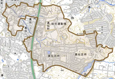 真伝町とその周辺の地図。町の範囲を重ねている