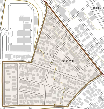 竜美旭町とその周辺の地図。町の範囲を重ねている