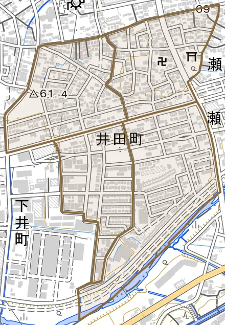 井田町とその周辺の地図。町の範囲を重ねている