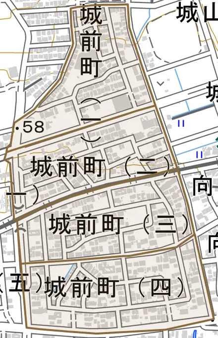 城前町とその周辺の地図。町の範囲を重ねている