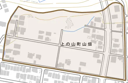 上の山町山畑とその周辺の地図。町の範囲を重ねている