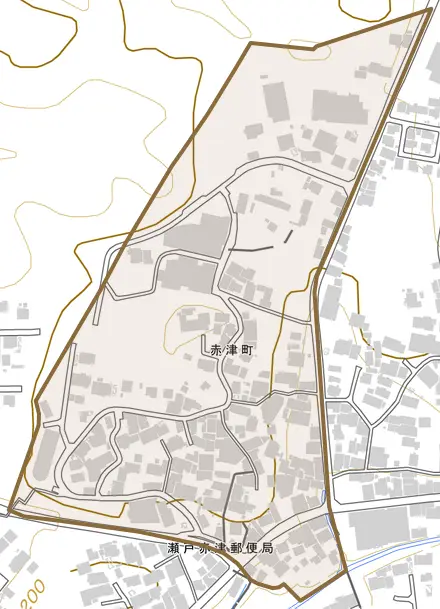 赤津町とその周辺の地図。町の範囲を重ねている