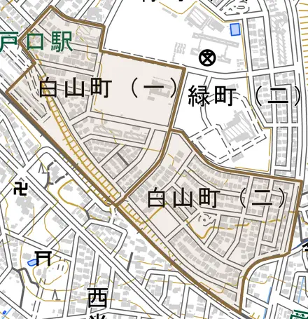 白山町とその周辺の地図。町の範囲を重ねている